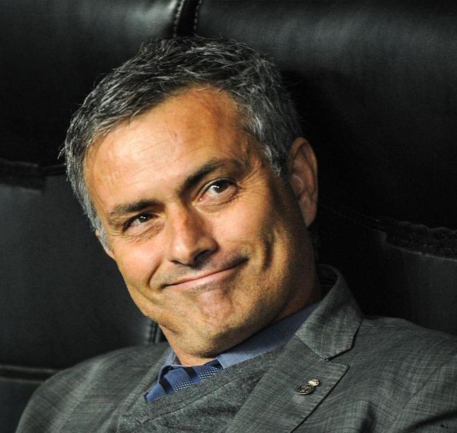 今晚意甲焦点战；纽约尼克斯官宣签约；压力陡增；高层口径保持一致-体育新闻