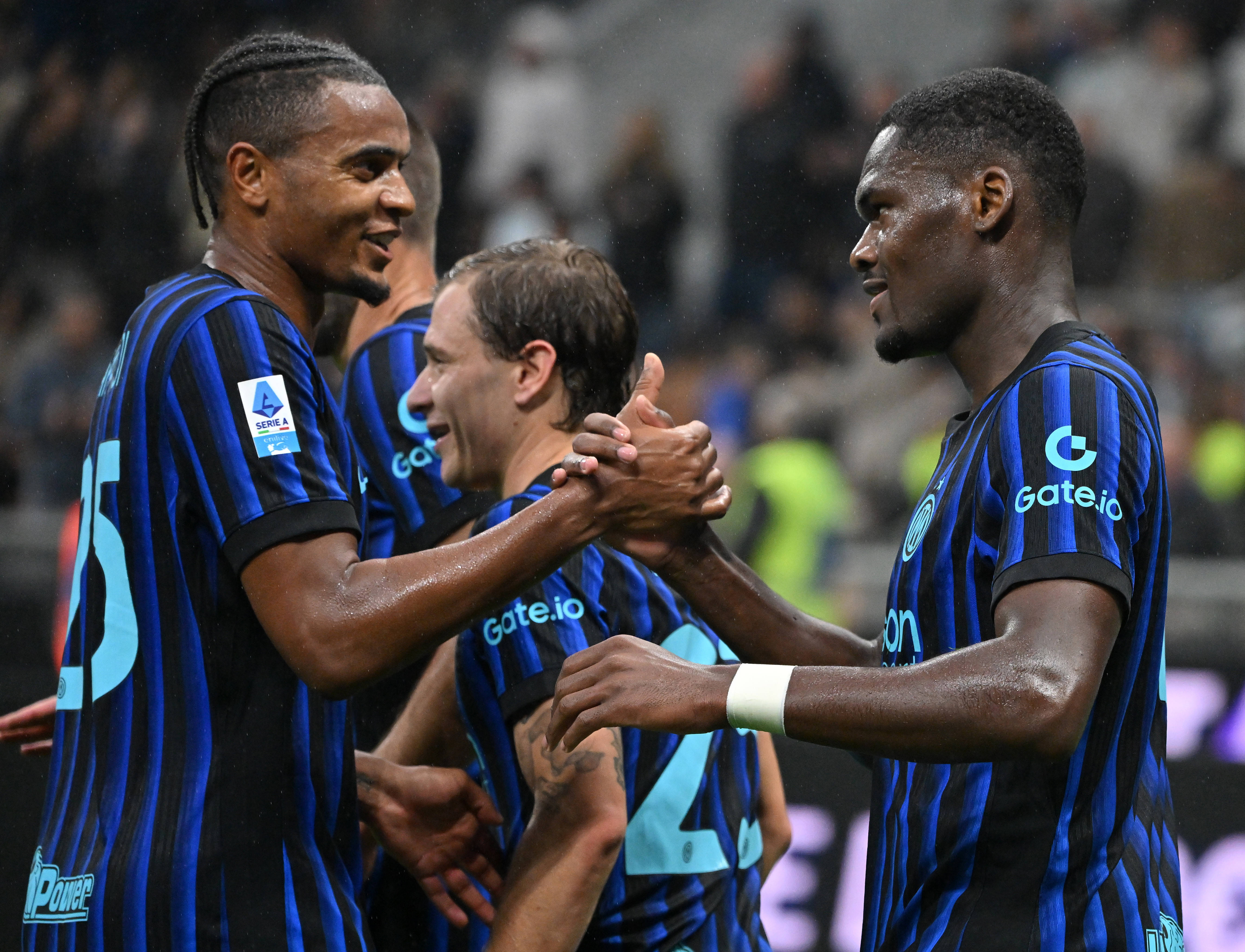 包含AC米兰发布备战花絮,今晚绝杀压哨,CBA季后赛任务艰巨,团队化学反应显著的词条-九游体育